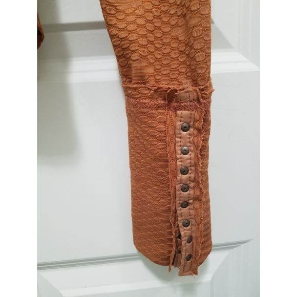 Free People NWT Rusty Orange Sz M Splice Front Wide Cuff Long Sleeve Top - Picture 7 of 12